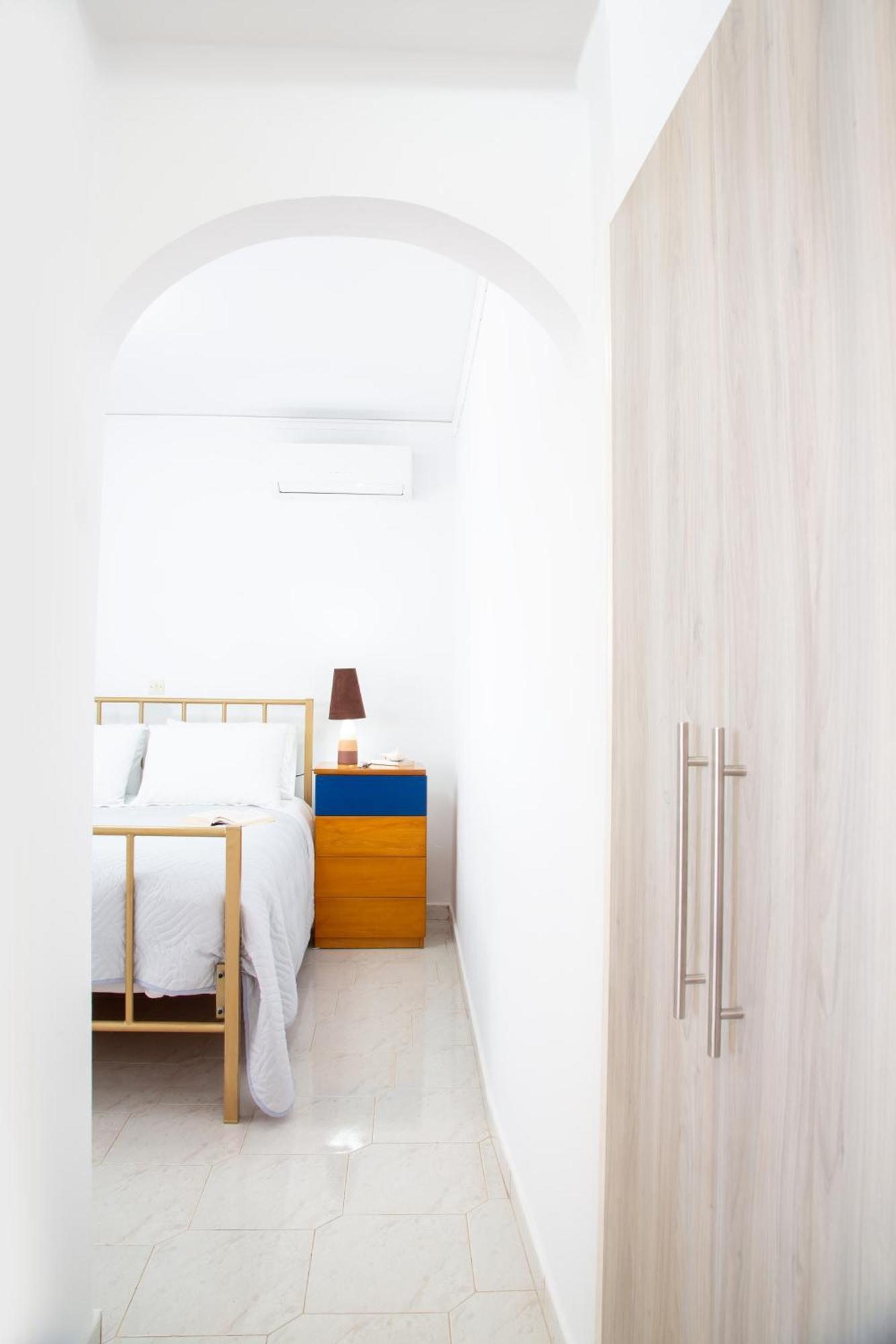Kineta Seaside Summer Apartments エクステリア 写真